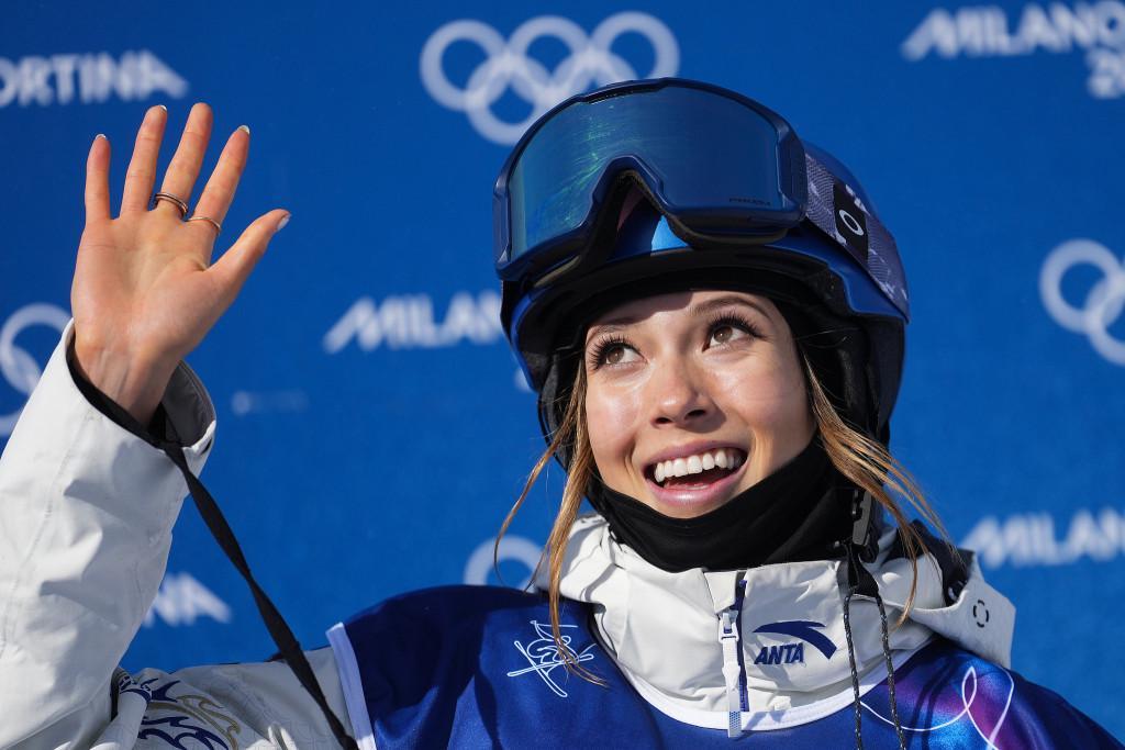 HTH SPORTS中国-完美收官！谷爱凌卫冕自由式滑雪U型场地金牌，李方慧夺银