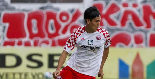 华体会正版下载-韩国名将结束10年旅欧生涯 美因茨欲引李在城顶替